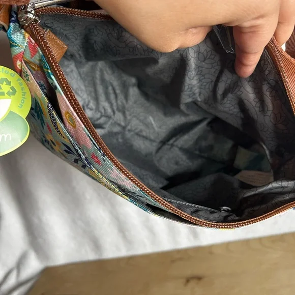 Lily Bloom Colorful Floral Crossbody Bag - Picture 3 of 7